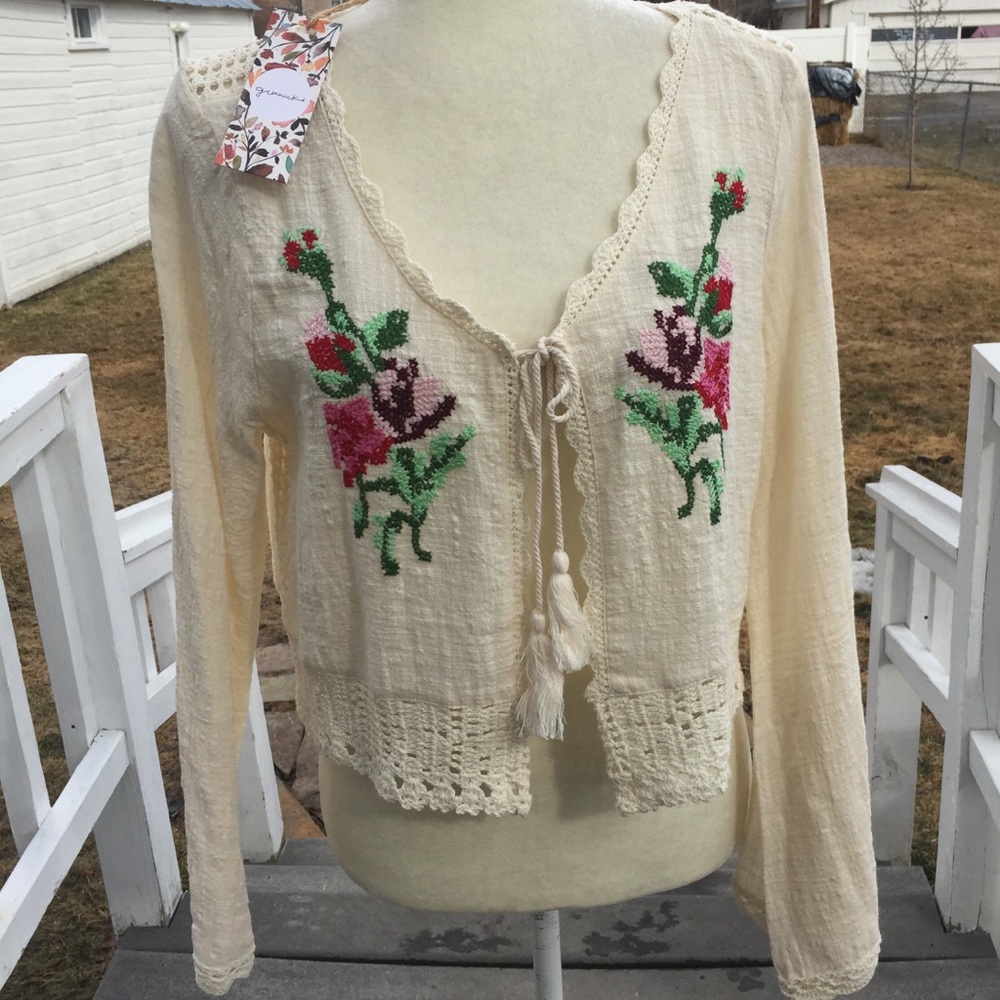 Gimmicks by BKE Ivory Cardigan with Rose Embroidery